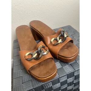 White Mountain Jem Block Heeled Sandals Size 9 Wooden Brown Cushioned Footbeds